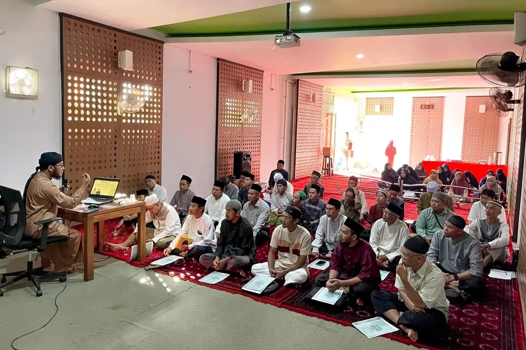 Kelas offline FatihahQu di Batang dengan peserta banyak